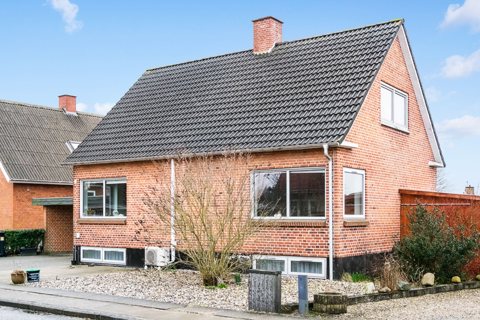 Charmerende villa i Strandby