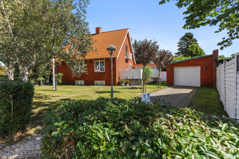 Charmerende villa med moderne opdateringer i Frederikshavn