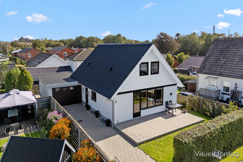 Nydelig villa med god kælder og garage
