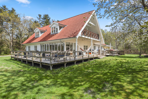Rummelig og charmerende villa i naturskønne omgivelser