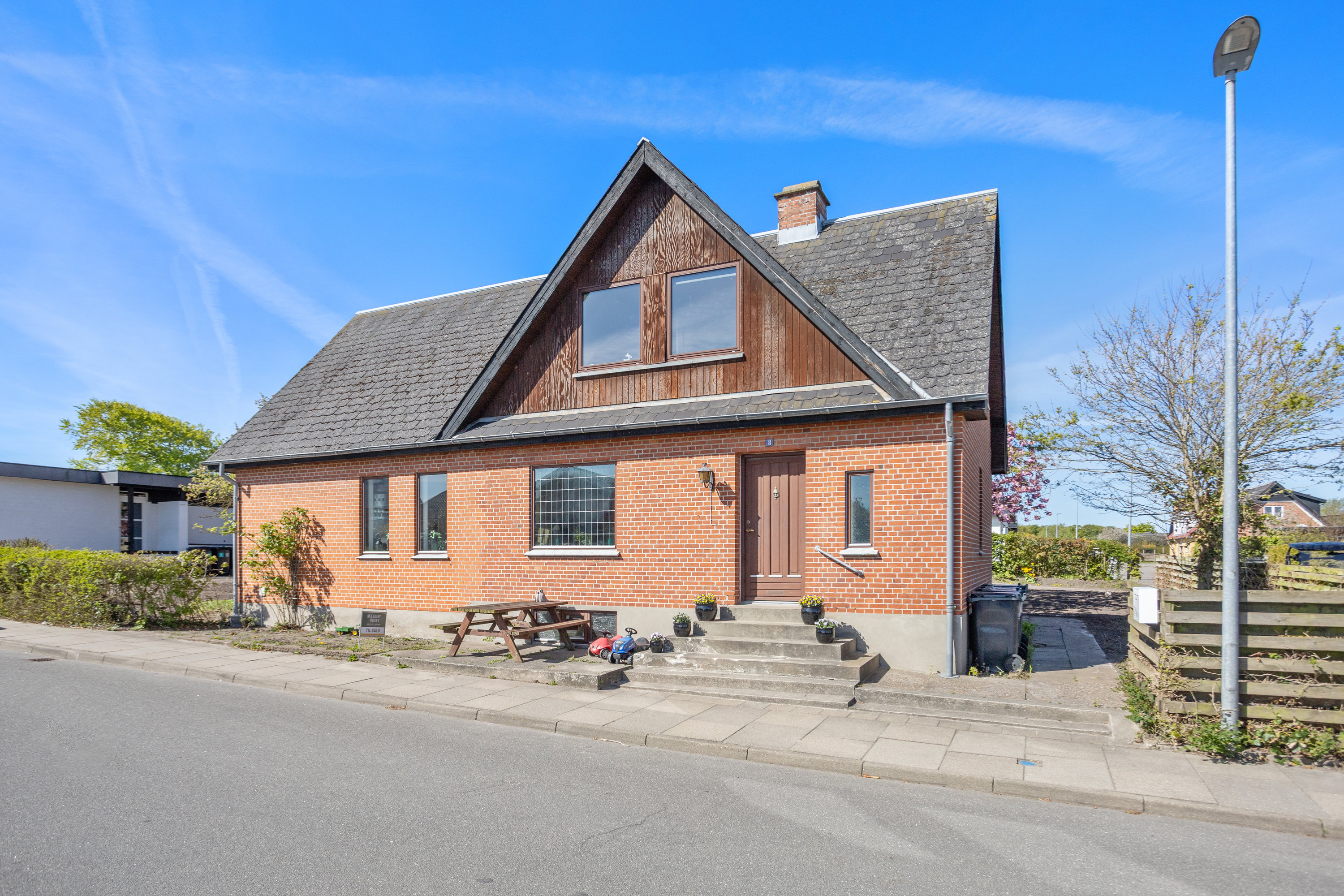 Villa på Tværvej 8 9670 Løgstør.