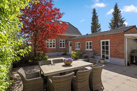 Gennemrenoveret murermestervilla med charme i Vodskov