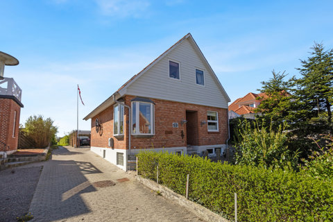 Charmerende villa med gårdhave i rolige Løgstør