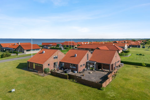 Moderne villa med panoramaudsigt i naturskønne Løgstør