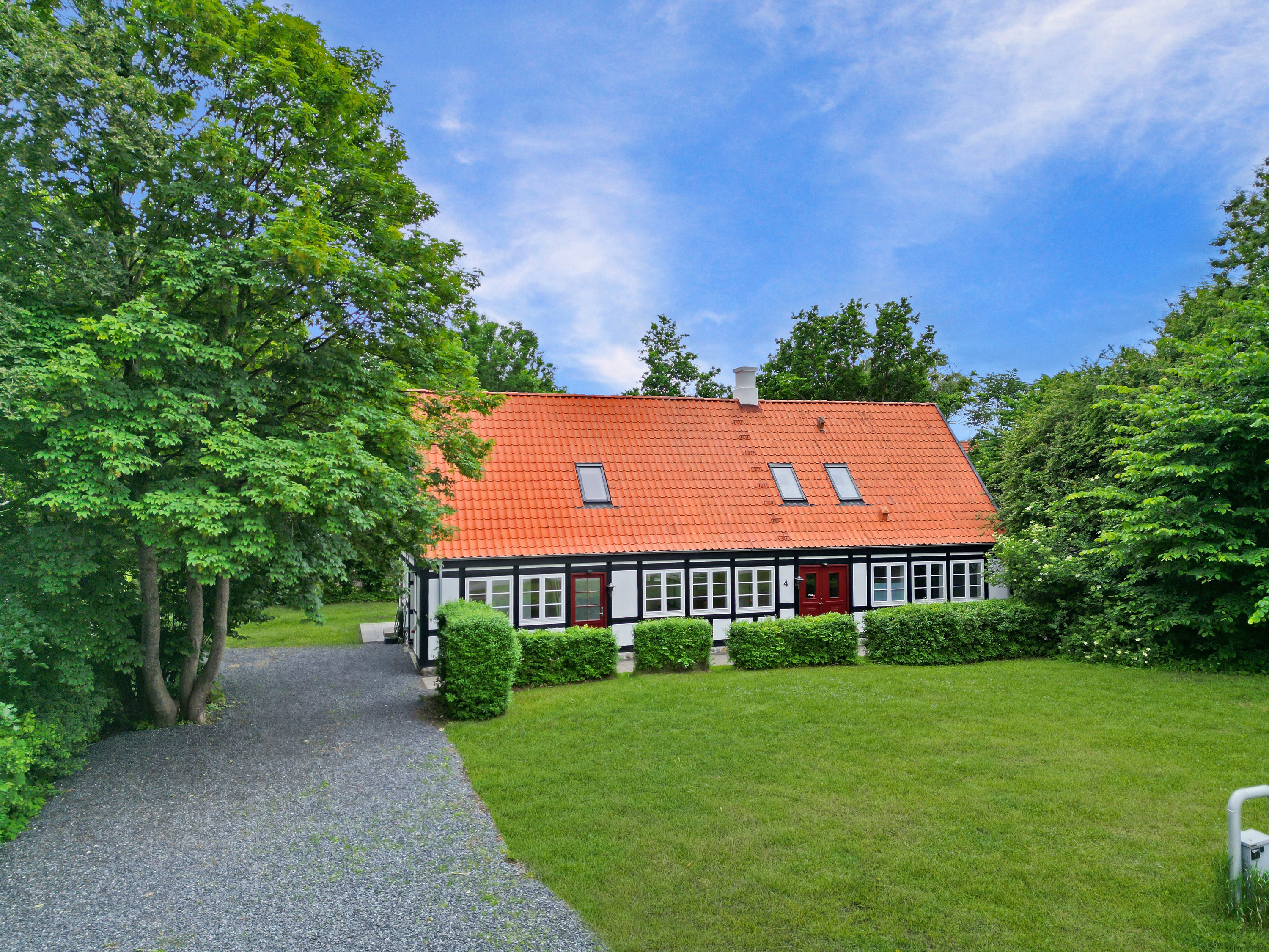 Villa på Ved Dammen 4 9220 Aalborg Øst.