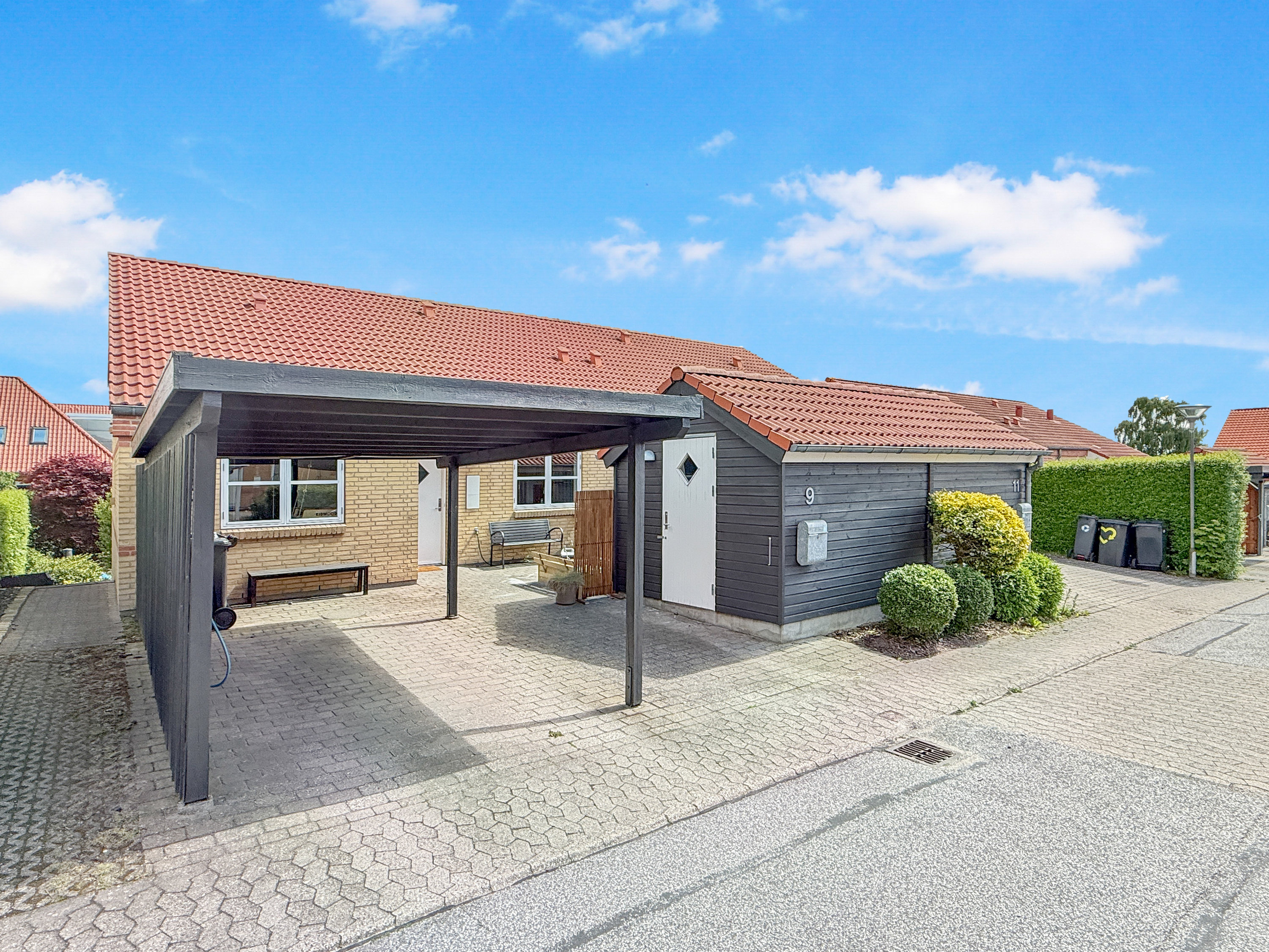 Rækkehus på Follingsvej 9 9200 Aalborg SV.