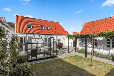 Charmerende villa med moderne faciliteter i hjertet af Nibe