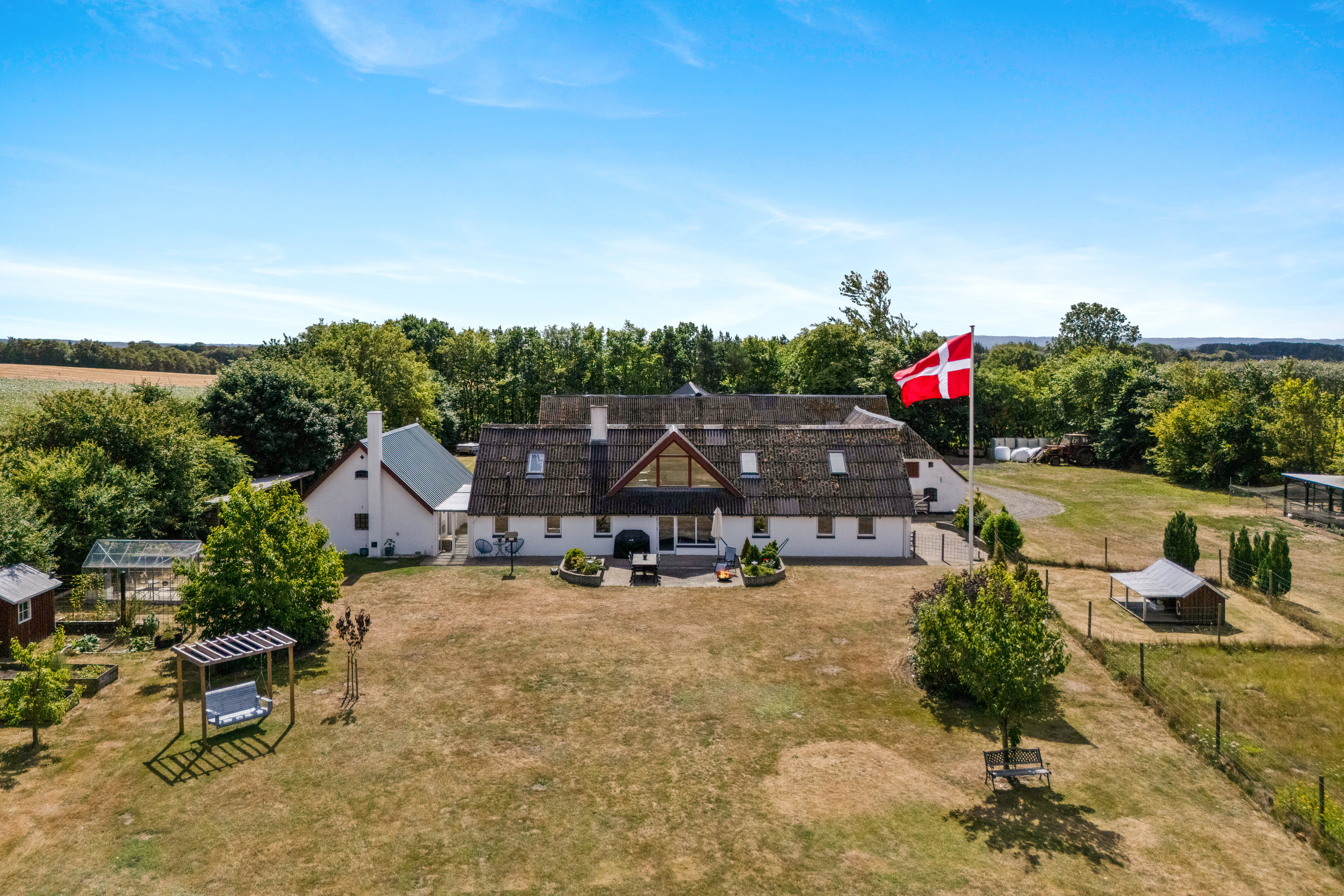 Landejendom på Kvisthusvej 13 9352 Dybvad.